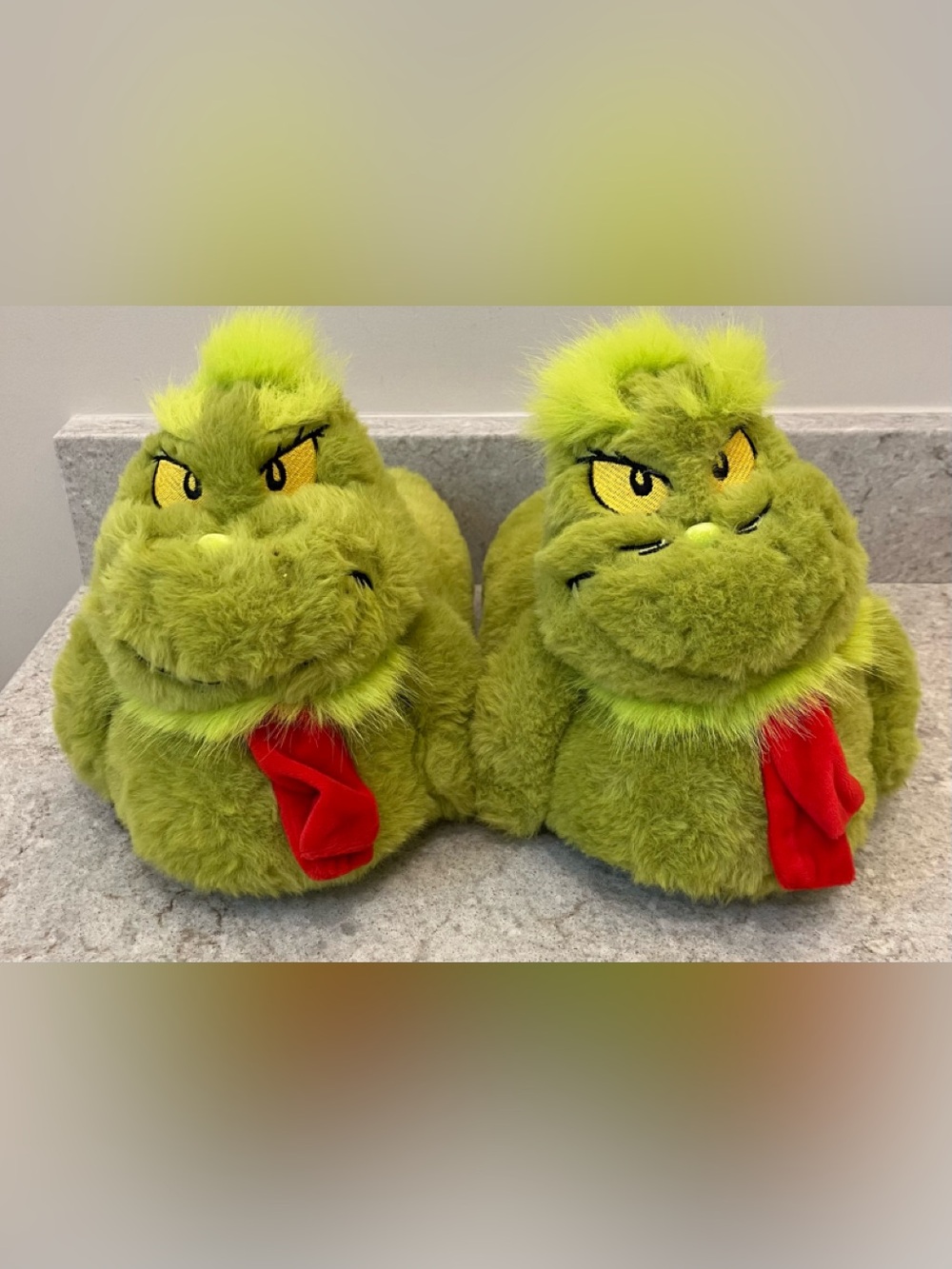 GRINCH 3D SLIPPERS UNISEX